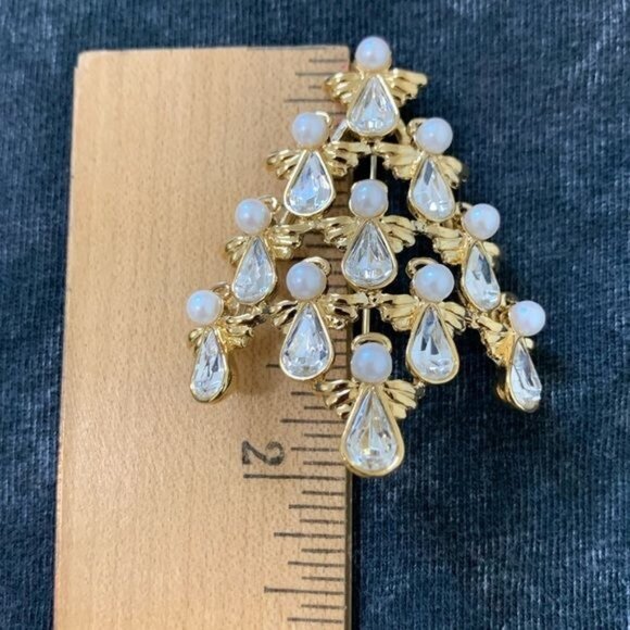 Designer Faux Diamond Pearl  Angel Christmas Tree Brooch by Avon - Picture 8 of 11